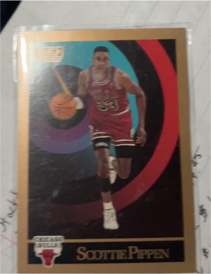 1990 SkyBox #46 Scottie Pippen — front
