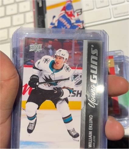 2021-22 Upper Deck Young Guns #475 William Eklund — front