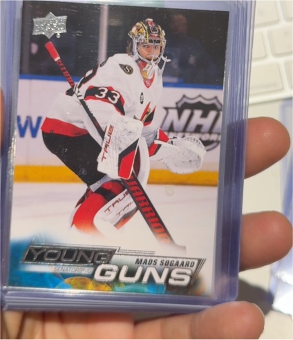 2022-23 Upper Deck Series 1 #245 Mads Sogaard — front