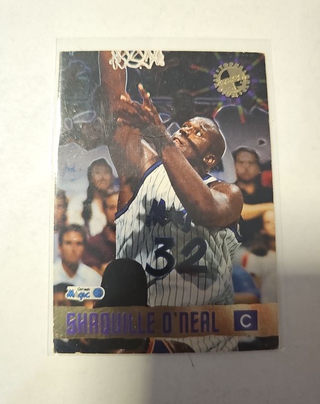 1995-96 Topps Stadium Club Members Only #32 Shaquille O'Neal — front