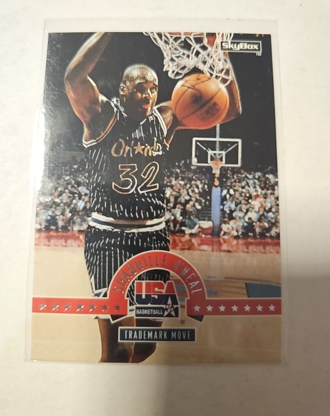 1994 SkyBox USA #71 Shaquille O'Neal Trademark Move — front
