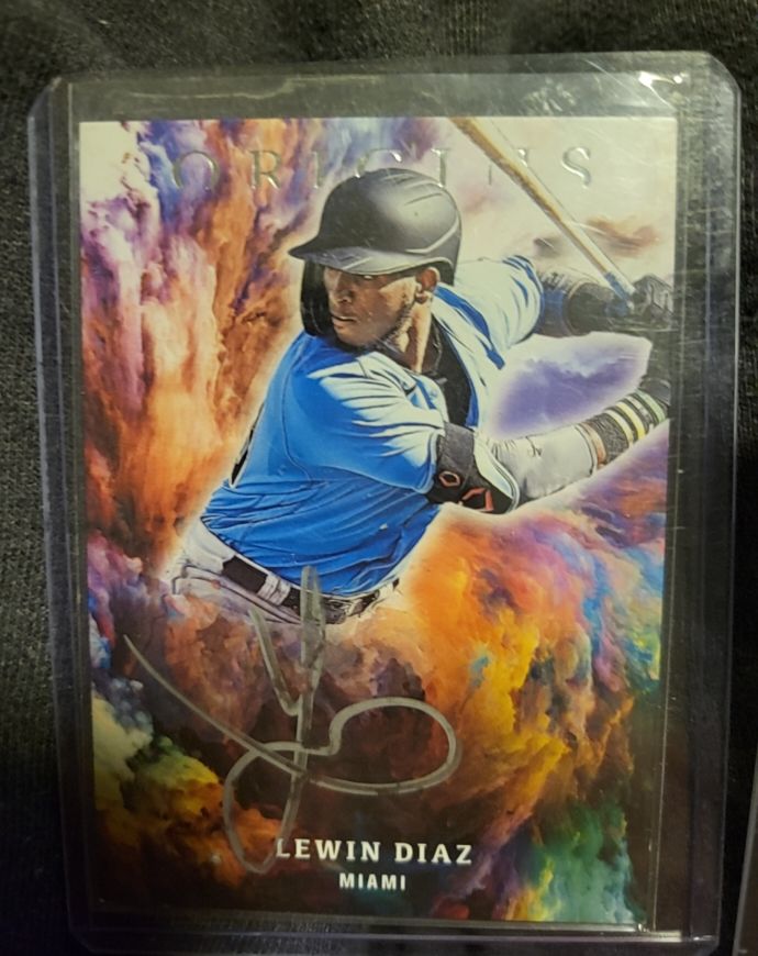2021 Panini Chronicles Origins Signatures Silver Ink #OS-LD Lewin Diaz — front