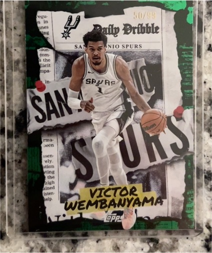 2025-26 Topps #DD-11 Victor Wembanyama The Daily Dribble Green Rainbow #/99 — front