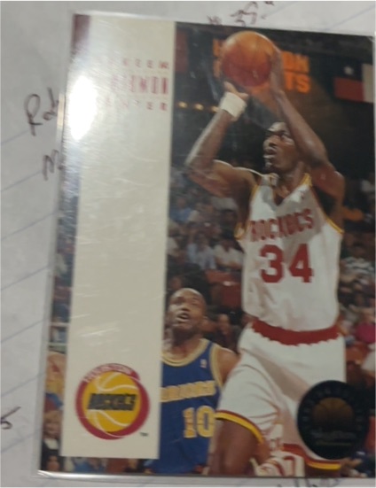 1993-94 SkyBox Premium #81 Hakeem Olajuwon — front