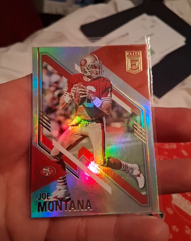2021 Panini Donruss Elite #99 Joe Montana — front