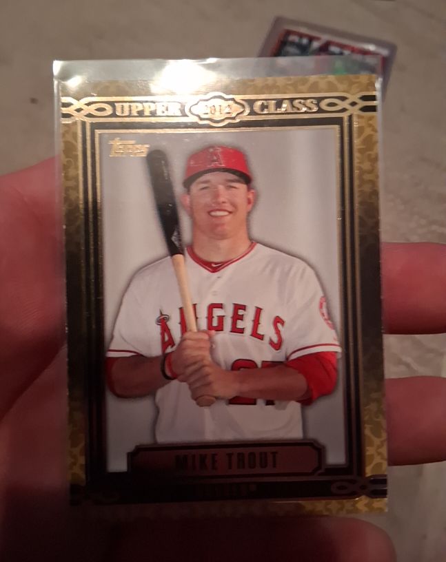 2014 Topps Upper Class #UC-2 Mike Trout — front