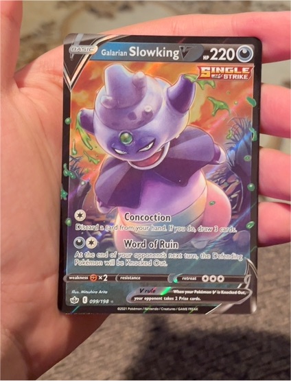 2021 Pokémon Sword & Shield Chilling Reign #099 Galarian Slowking V — front