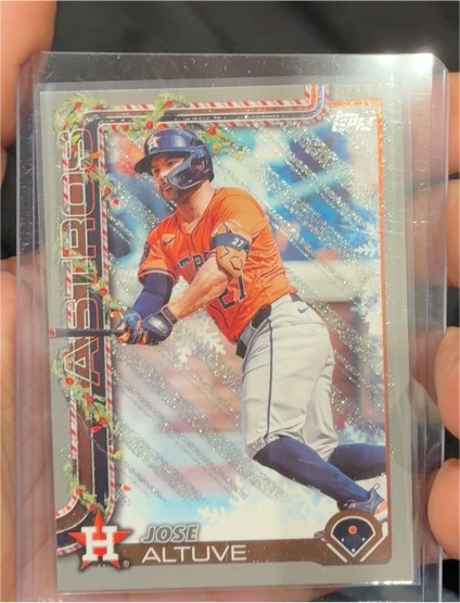 2025 Topps Holiday #H100 Jose Altuve — front