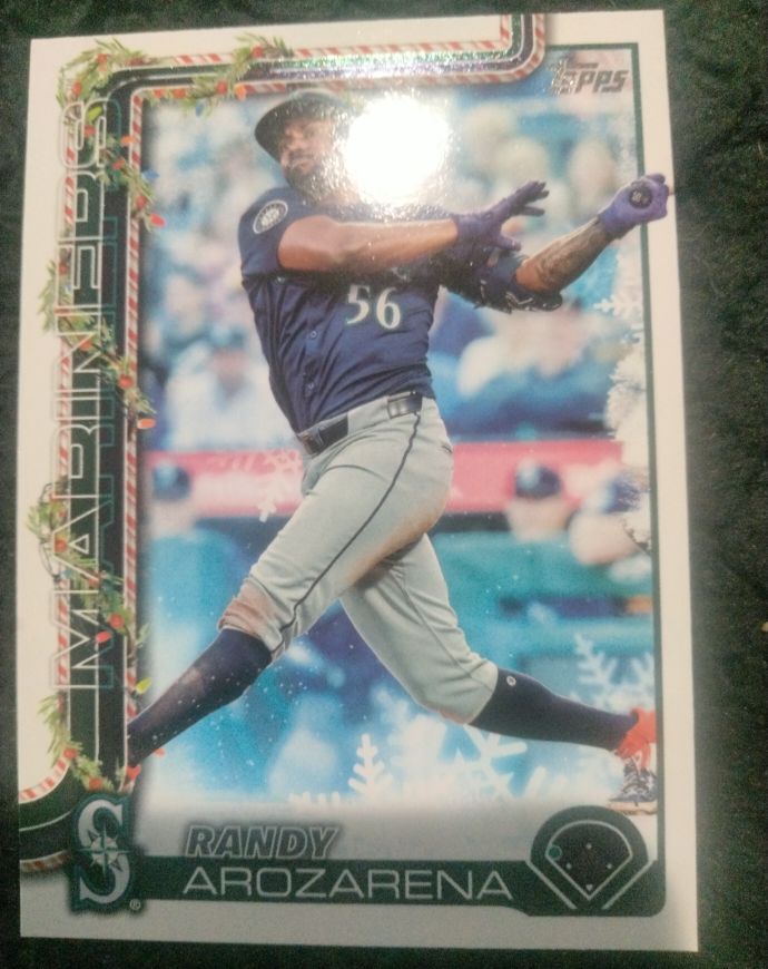 2025 Topps Holiday #H122 Randy Arozarena — front
