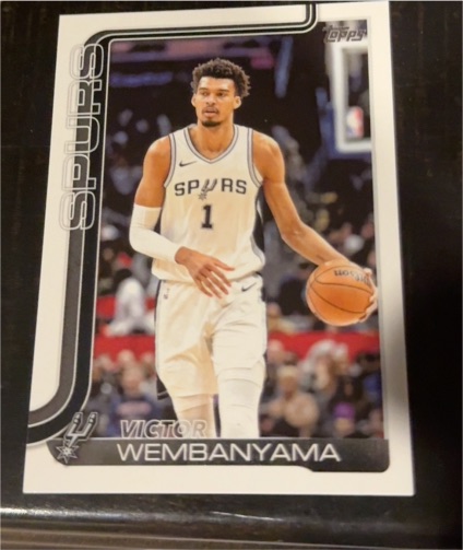 2025-26 Topps #195 Victor Wembanyama — front