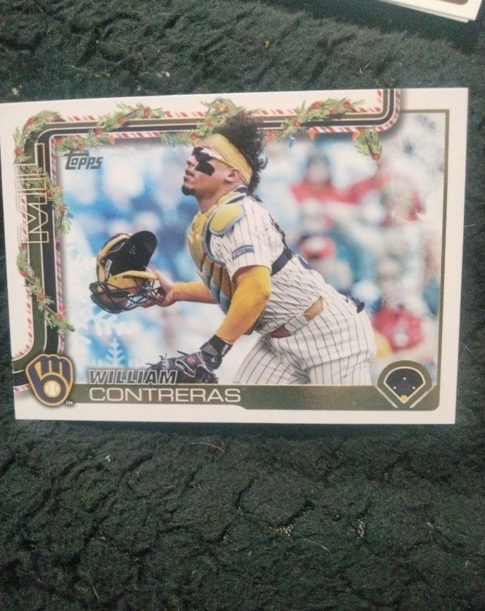 2025 Topps Holiday #H21 William Contreras — front