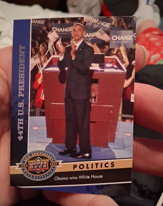 2009 Upper Deck 20th Anniversary #2107 Barack Obama — front