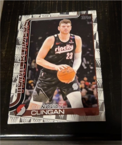 2025-26 Topps Basketball #126 Donovan Clingan — front