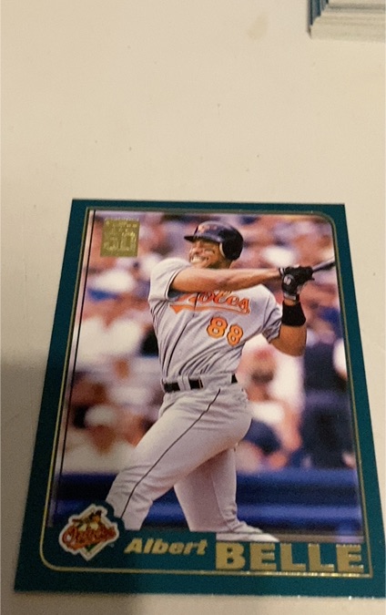 2001 Topps #626 Albert Belle — front
