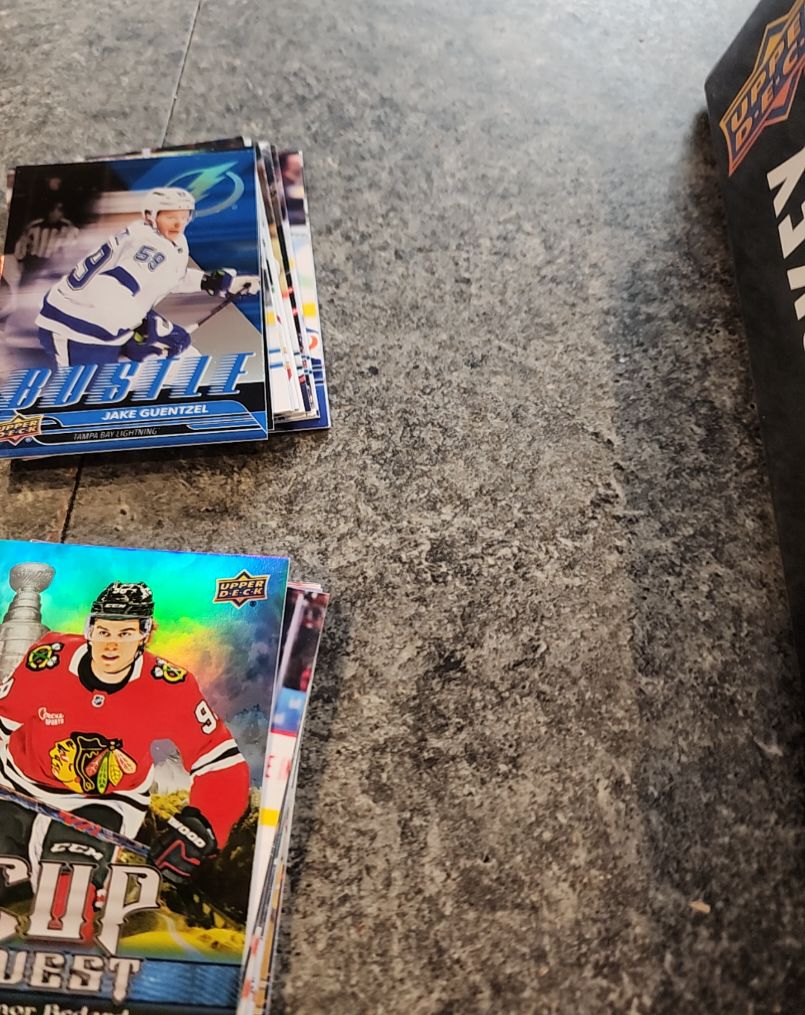 2025 Upper Deck Series One Bustle Jake Guentzel — front