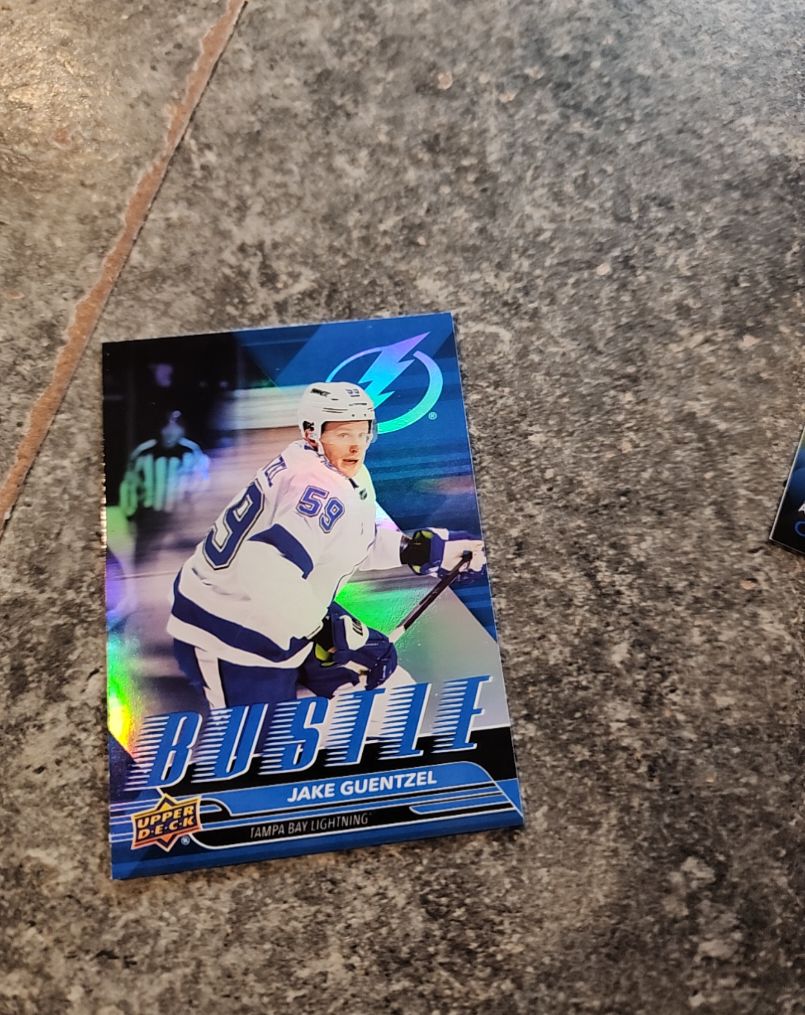 2025-26 Upper Deck Series 1 Bustle #B-10 Jake Guentzel — front