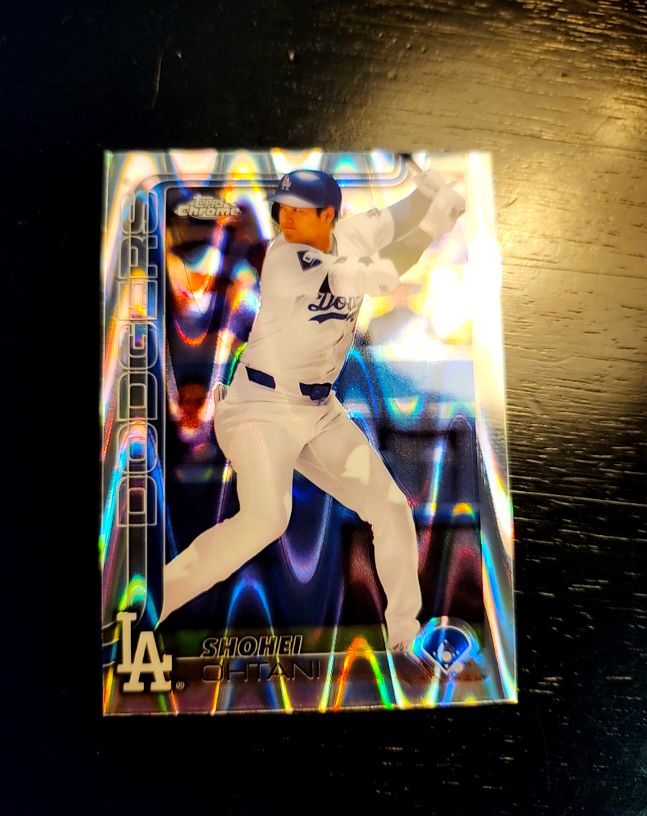 2025 Topps Chrome #1 Shohei Ohtani — front