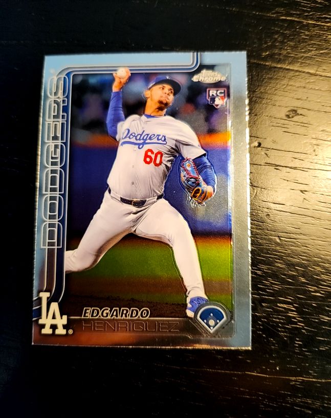 2025 Topps Chrome #71 Edgardo Henriquez — front