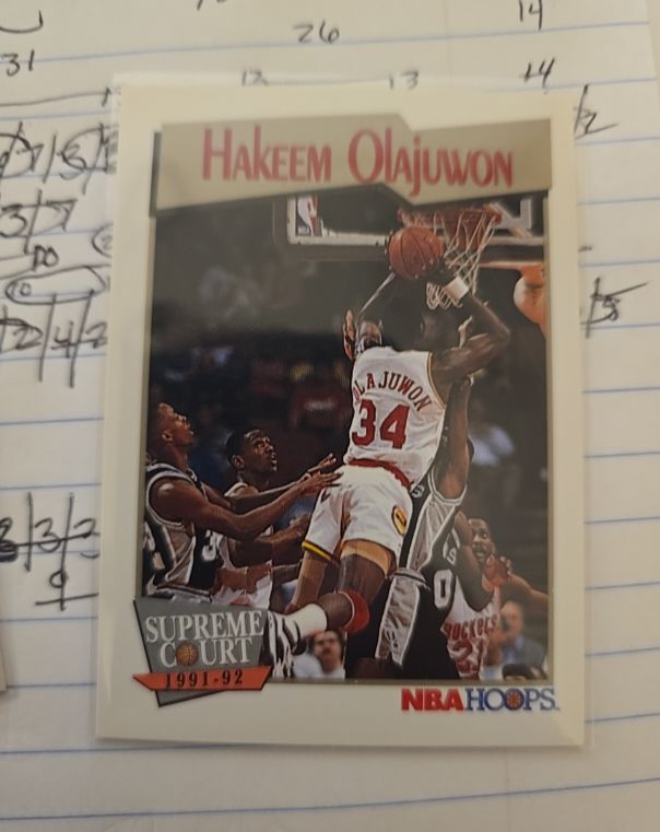 1991-92 NBA Hoops Supreme Court #467 Hakeem Olajuwon — front