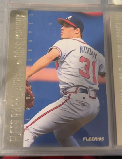 1995 Fleer Award Winners #4 Greg Maddux — front