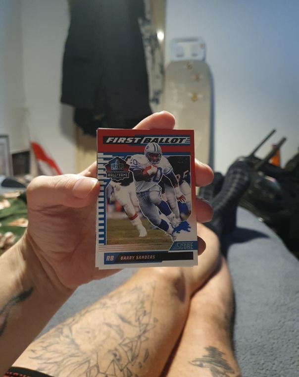 2025 Panini Score First Ballot #8 Barry Sanders — front