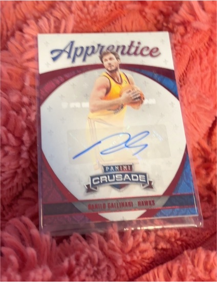 2021-22 Panini Chronicles Crusade Apprentice Danilo Gallinari #APP-DGA Auto — front