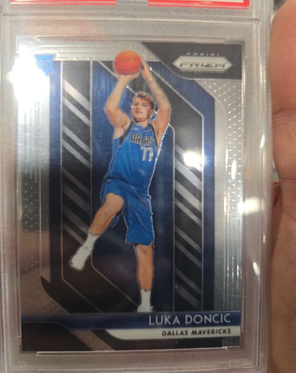 2018-19 Panini Prizm #280 Luka Doncic — front