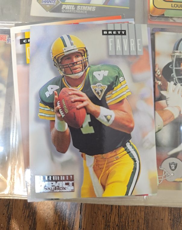 1994 SkyBox Impact Ultimate Impact #U15 Brett Favre — front