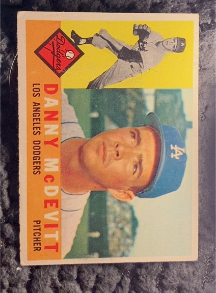1960 Topps #333 Danny McDevitt — front
