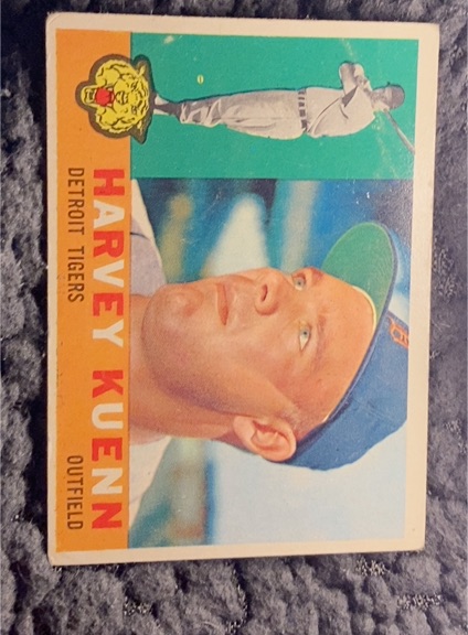 1960 Topps #330 Harvey Kuenn — front