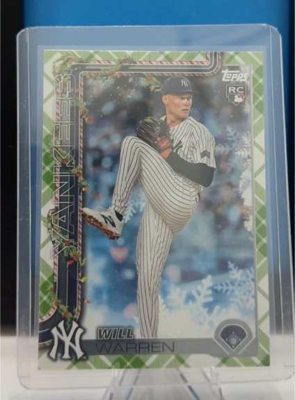2025 Topps Holiday #H16 Will Warren — front