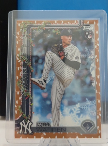 2025 Topps Holiday #H16 Will Warren — front