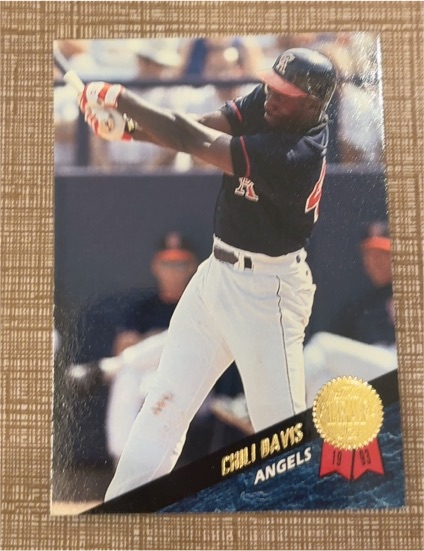 1993 Leaf #254 Chili Davis — front