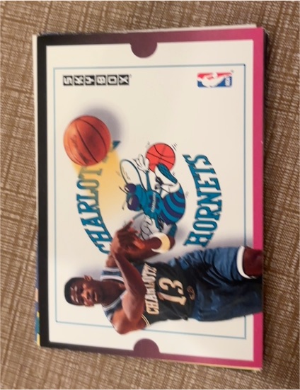 1992 SkyBox #284 Alonzo Mourning — front