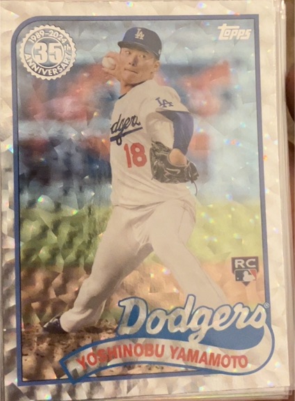 2024 Topps Series 2 1989 Silver Foilboard #89B2-48 Yoshinobu Yamamoto — front