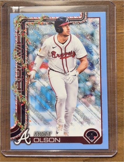 2025 Topps Holiday #H15 Matt Olson — front