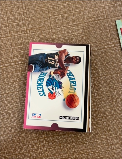 1992 SkyBox #284 Alonzo Mourning — front