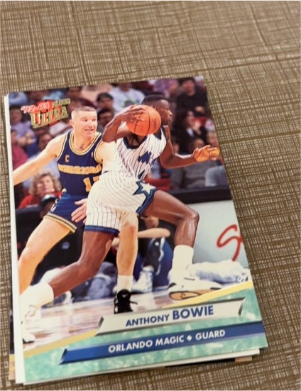 1992-93 Fleer Ultra #129 Anthony Bowie — front