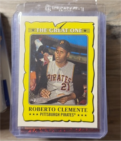 2021 Topps Heritage #GO-16 Roberto Clemente The Great One — front