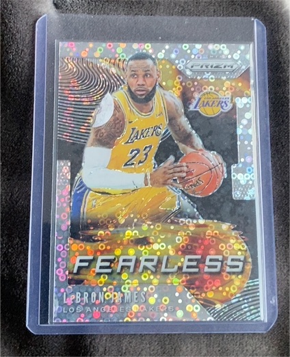 2019-20 Panini Prizm #3 LeBron James Fearless Disco — front