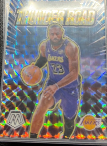 2024-25 Panini Mosaic Thunder Road #3 LeBron James — front
