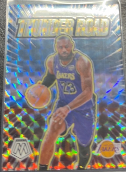 2024-25 Panini Mosaic Thunder Road #3 LeBron James — front
