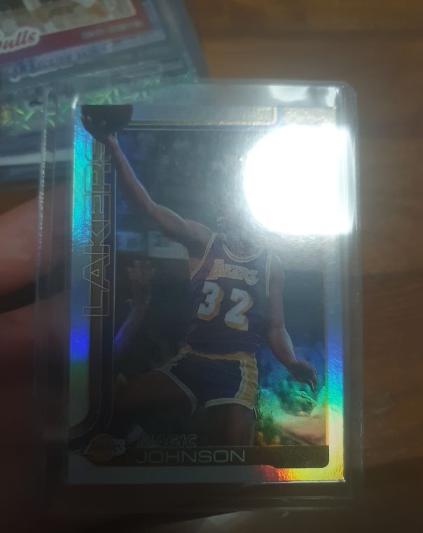 1980 Topps #32 Magic Johnson — front