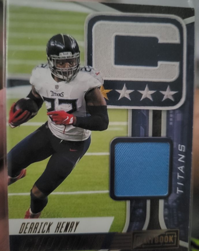 2021 Panini Playbook #CAP-DHE Derrick Henry Captains Jersey — front