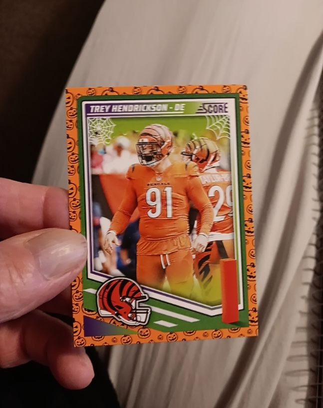 2025 Panini Score A Treat #290 Trey Hendrickson — front