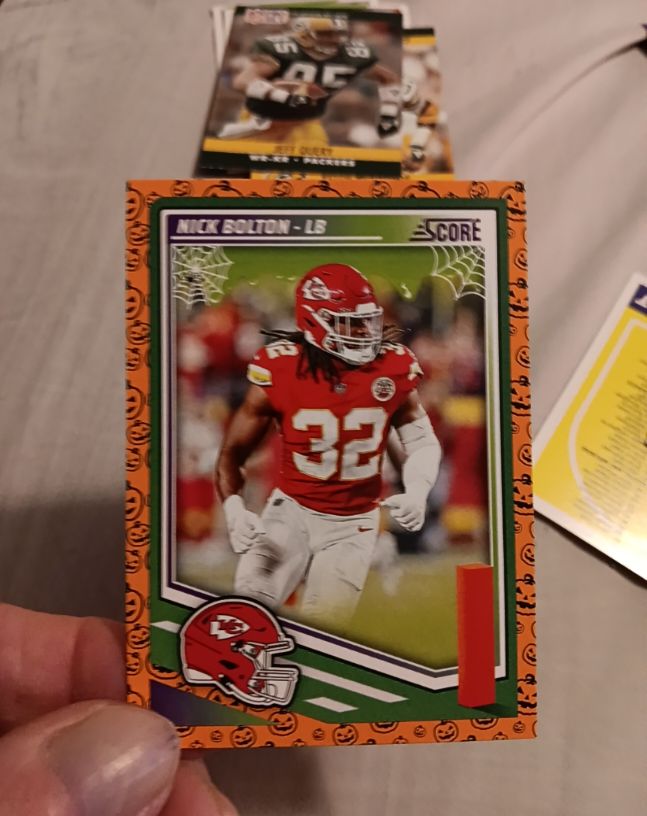 2025 Panini Score #9 Nick Bolton — front