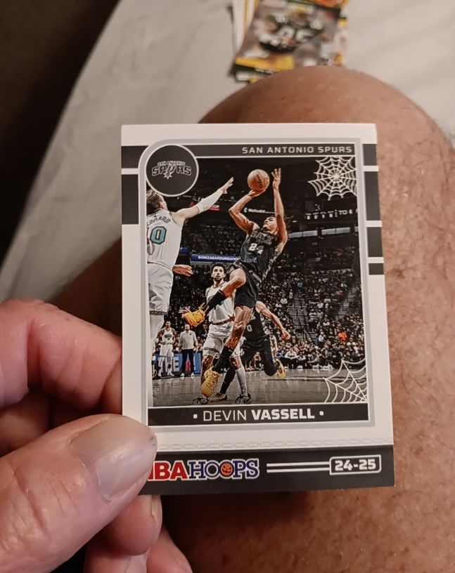 2024-25 Panini NBA Haunted Hoops #24-25 Devin Vassell — front