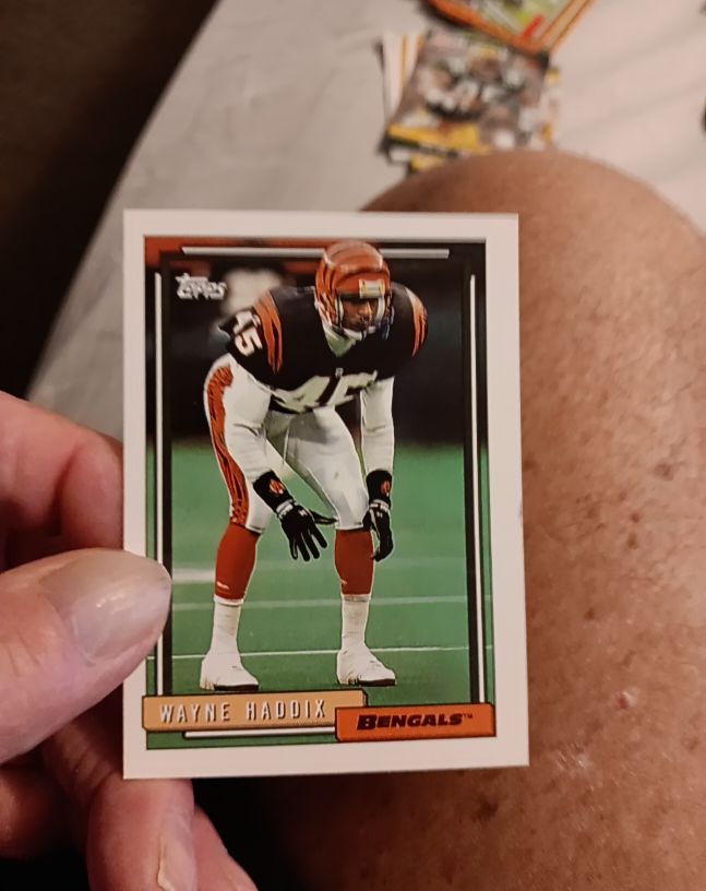 1992 Topps #98 Wayne Haddix — front
