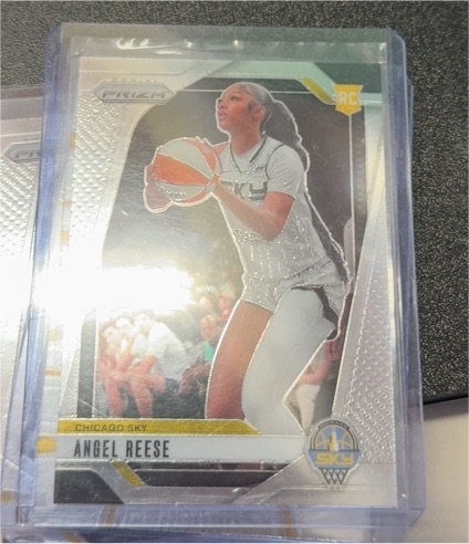 2024 Panini Prizm WNBA #10 Angel Reese — front