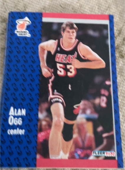 1991-92 Fleer #308 Alan Ogg — front